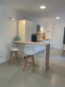 A kitchen or kitchenette at Joey