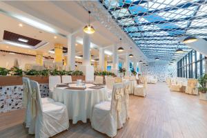 Veitingastaður eða matsölustaður á Vietsovpetro Hotel Dalat