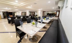 Εστιατόριο ή άλλο μέρος για φαγητό στο Hotel Kewal