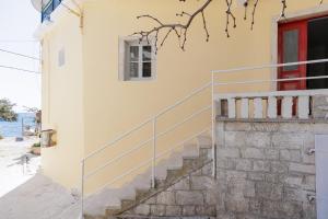 Kép Salt & Sun Apartments by Konnect, at Kaminaki Beach szállásáról Niszákiban a galériában