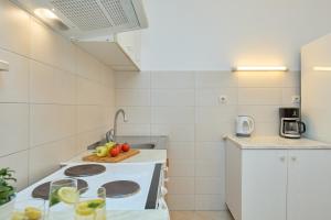 Kuchyňa alebo kuchynka v ubytovaní Apartment Marijana