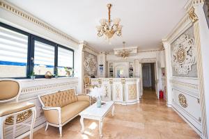 Kuchyň nebo kuchyňský kout v ubytování HOTEL ADRIANO