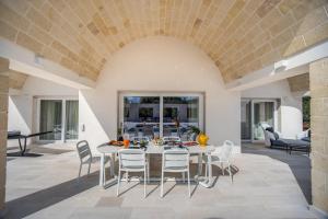 Χώρος καθιστικού στο Villa Jehudiel