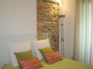 Ένα ή περισσότερα κρεβάτια σε δωμάτιο στο Outeiro Da Vila - Casas De Campo +36 φωτογραφίες