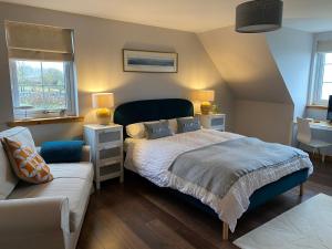 Postel nebo postele na pokoji v ubytování Macrae Croft- Rooms