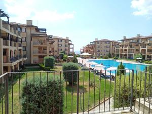Bazén v ubytování Alex-part Kaliakria resort nebo v jeho okolí