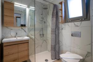 Sarah Luxury Rooms的一间浴室