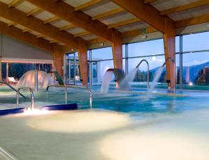 Bazén v ubytovaní Hotel & Spa La Collada alebo v jeho blízkosti