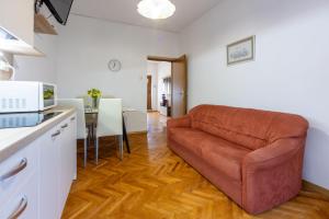 Kuchyňa alebo kuchynka v ubytovaní Apartments SOBOL
