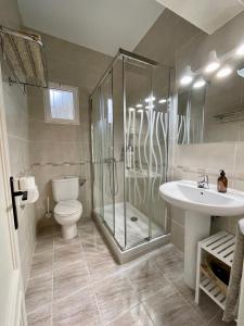 Ванна кімната в Apartamentos Carabela