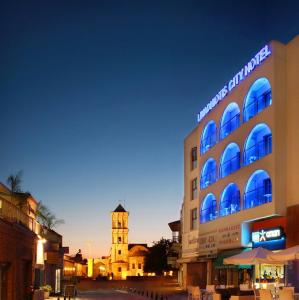 Zdjęcie z galerii obiektu Livadhiotis City Hotel w Larnace