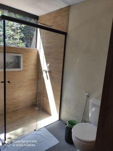 Koupelna v ubytování Chalé Lavanda com Hidro, Trilhas e Cachoeiras