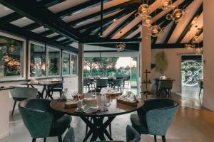 Posezení v ubytování Hotel Tomi