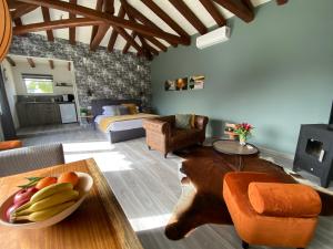 Χώρος καθιστικού στο Villa Hylas Luxury Bed & Breakfast Kilada