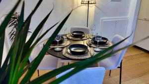 Fotografie z fotogalerie ubytování One Apartment's⎢Neu+Zentral⎢Alberstplatz⎢Altbau v destinaci Koburg