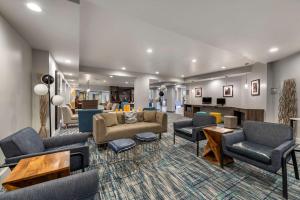 Лаундж или бар в Best Western Premier Denver East