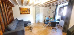 Posedenie v ubytovaní La Cueva de Casa Botes