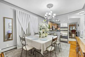 Afbeelding uit fotogalerij van Casa de Paz I - Destination to American Dream Mall, NYC, Washington Heights in North Bergen +33 foto's