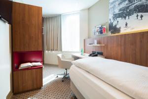Hotel Wartmann am Bahnhof的休息区