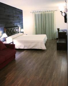 Postel nebo postele na pokoji v ubytování Hotel Spa Villa de Mogarraz