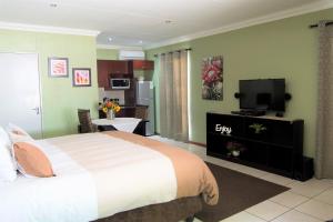 Gallery image of Summer Garden Guest House (The Flower Box) in Benoni