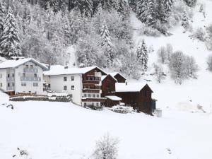 Apartment in Ischgl at the ski bus stop v zime