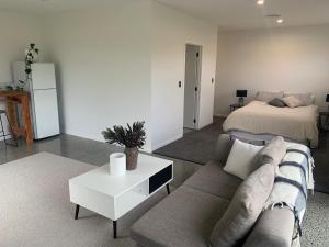 Χώρος καθιστικού στο Central One Bedroom Studio