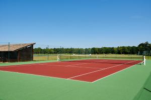 Εγκαταστάσεις για τένις ή/και σκουός στο Relais de Margaux - Hôtel & Spa ή εκεί κοντά