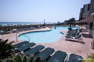 Basen w obiekcie Ocean-front Condo with Pools, Lazy River and Water Park lub w pobliżu