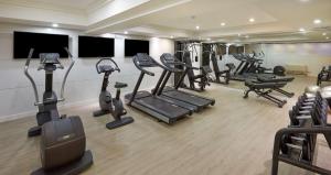 Gimnàs o zona de fitness de NH Barcelona Eixample