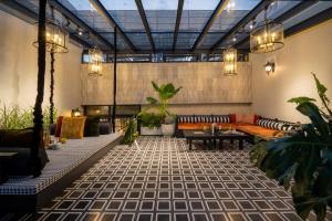 Posezení v ubytování Sanouva Da Nang Hotel - Daily Afternoon Tea Inclusive + 37 fotografií
