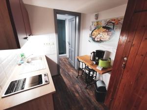 Kuchyň nebo kuchyňský kout v ubytování Ferienwohnungen Biesenthal Stadt