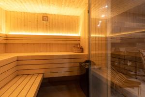 Fotografie z fotogalerie ubytování Luxury villa GRANDIOSA with sauna and jacuzzi v destinaci Baška