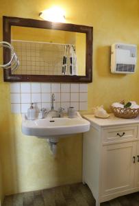 Koupelna v ubytování Castello del Mare