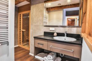 Koupelna v ubytování Hotel-Gasthof zum Bach