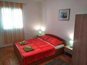 Postel nebo postele na pokoji v ubytování Large Apartment Duje + 27 fotografií