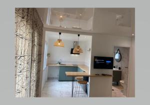 Η κουζίνα ή μικρή κουζίνα στο Zen House New Spa & Sauna +5 φωτογραφίες