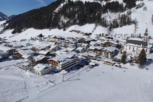 Obiekt Landhotel Tirolerhof - Wildschönau - PREMIUM Card im Sommer zimą