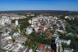 Uma visão geral de Caldas Novas ou uma vista da cidade tirada do hotel