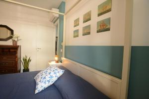 Säng eller sängar i ett rum på CASA FIORENZA PRIVATE PARCHING CITRA 008055-LT-1530