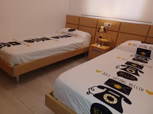 Postel nebo postele na pokoji v ubytování APCOSTAS Marina D'or 2da Línea + 37 fotografií