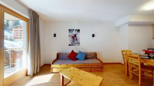 Posezení v ubytování Pracondu OUTDOOR & FUN appartement 1 chambre avec balcon by Alpvision Résidences