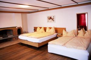 Cama o camas de una habitación en Hotel Eigerblick