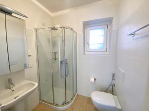 A bathroom at Cottage Pescallo Bellagio