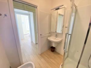 A bathroom at Cottage Pescallo Bellagio
