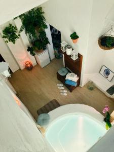 Ванна кімната в Casa Dora: Tradicional y al borde del mar.