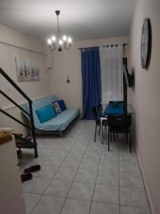 Postel nebo postele na pokoji v ubytování CHALKIDIKI NEA PLAGIA + 2 fotografie