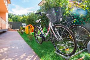 Jazda na bicykli v okolí ubytovania Holiday House Jagoda