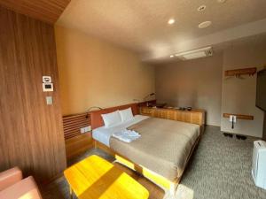 Hotel Relief SAPPORO SUSUKINO - Vacation STAY 22966vにあるベッド