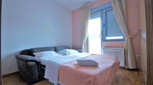 Photo de la galerie de l'établissement M&L Lux 3-bedroom apartment (sea view), à Budva